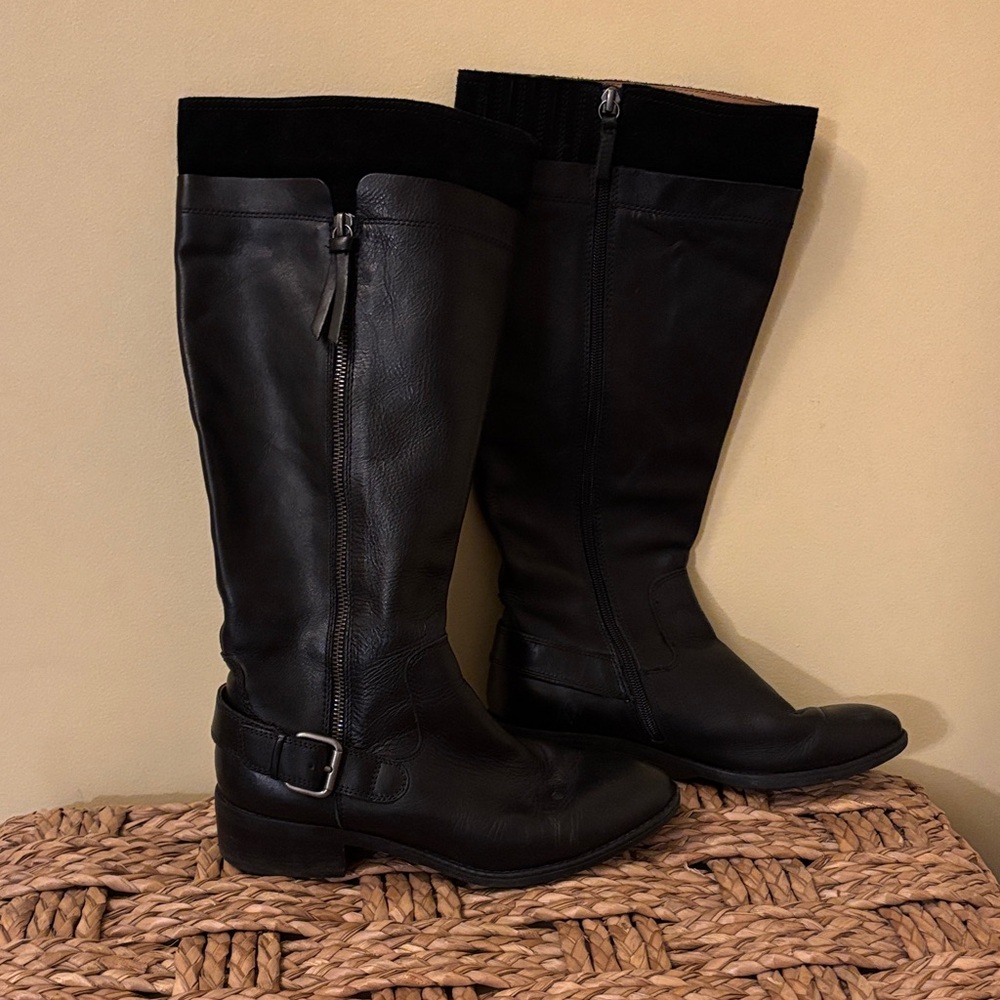 Comfortiva Women’s Black leather boots